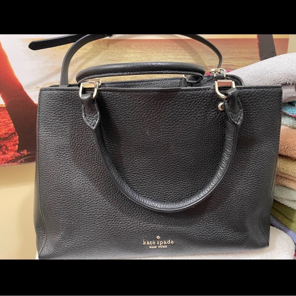 Medium sized Kate spade purse and wallet